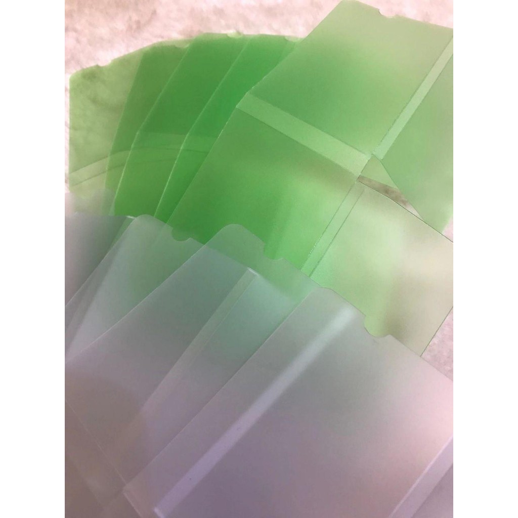 0ee310afcb293b2e0161dbcf26f48f5f Portable Face Mask Holder Mask Storage Clip Disposable Mask Organizer Holder - Image 6