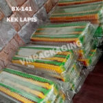 BX-141 - BENXON Plastic Tray with Lock [ 50pcs± ] BX141 Bakery Disposable Clear Food Sushi Box Bekas Kek Lapis - BX 141 - Image 3